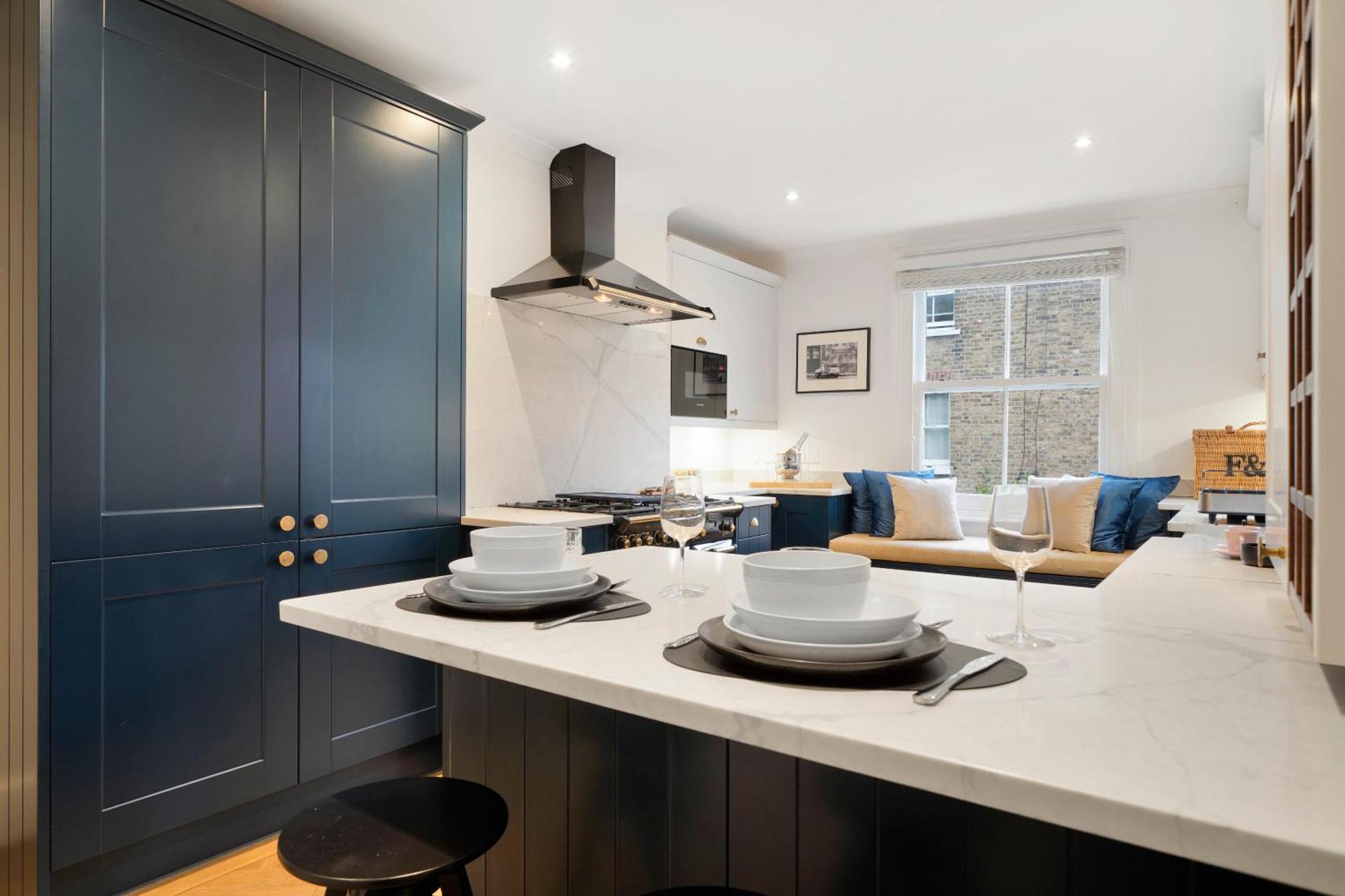 Luxury - In Battersea Park & Power Station Londra